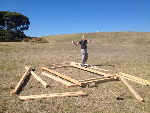 Reassembling the central shade structure